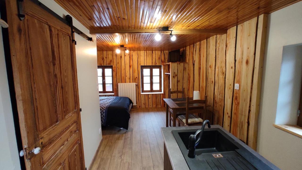 Studio Chaleureux Dans Les Monts Du Forez Verrieres-en-Forez ภายนอก รูปภาพ
